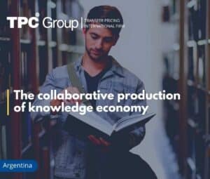 The Collaborative Production of Growth Economics